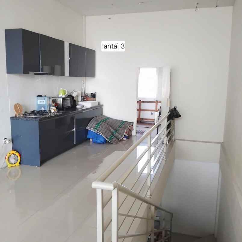 dijual ruko siap pakai di raya darmo baru barat