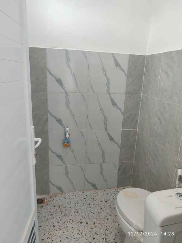 dijual rumah 3 lantai scandinavian di tanah baru depok