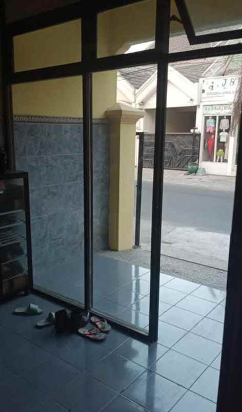dijual rumah aloha