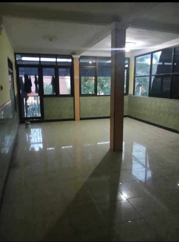 dijual rumah aloha