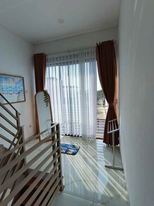 dijual rumah arcamanik bandung
