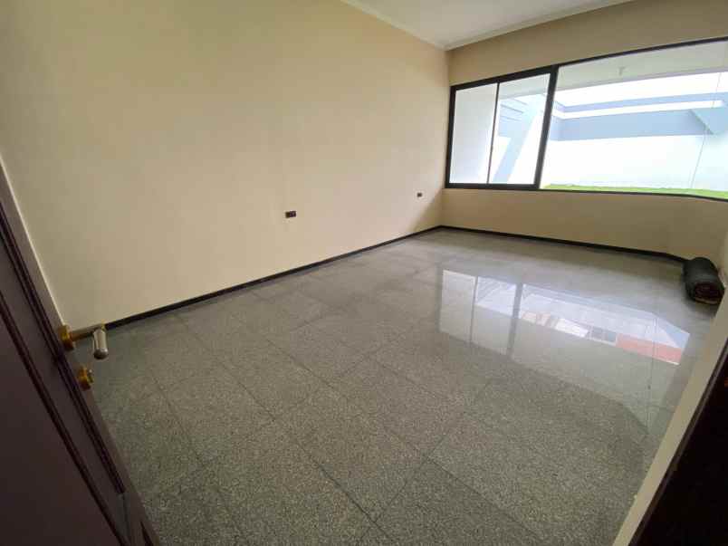 dijual rumah argopuro