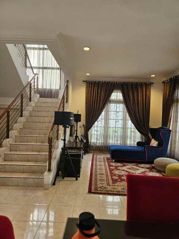 dijual rumah asri 2 lantai lokasi dikawasan bogor