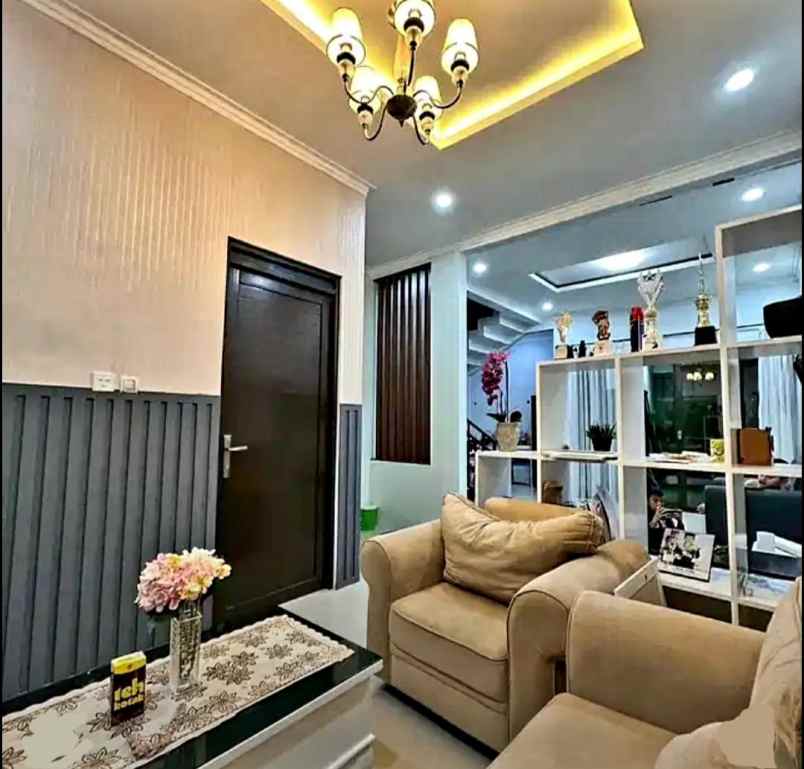 dijual rumah asri strategis tengah kota bandung