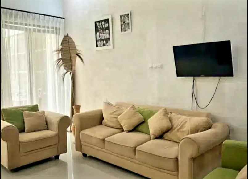 dijual rumah asri strategis tengah kota bandung