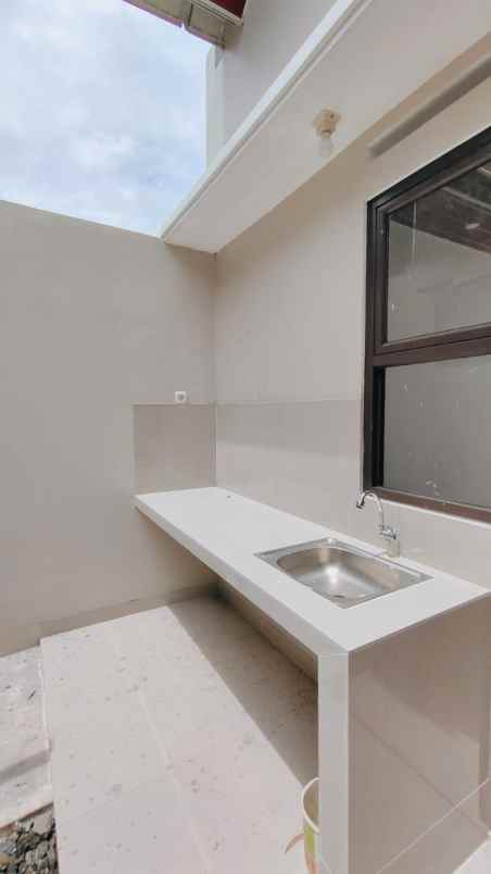 dijual rumah babakan pocis serpong tangsel