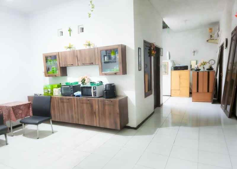 dijual rumah babatan pilang