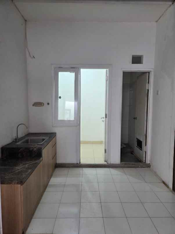 dijual rumah bagus siap huni di fortune graha raya