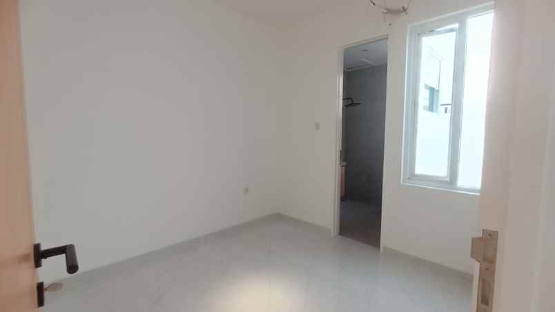 dijual rumah bangun cipta sarana bcs