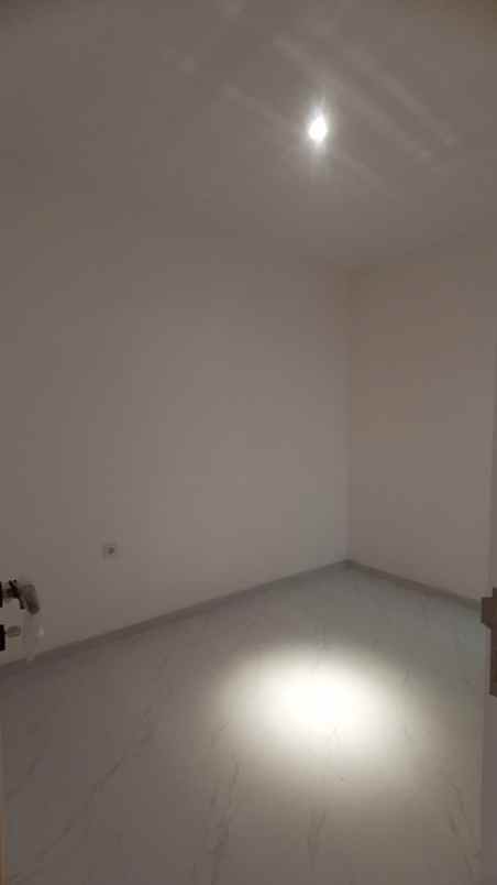 dijual rumah bangun cipta sarana bcs