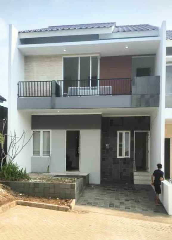 dijual rumah baranangsiang bogor