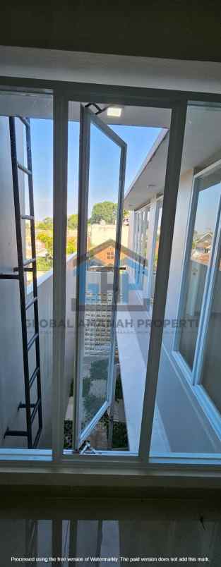dijual rumah baru minimalis komplek cihanjuang cimahi
