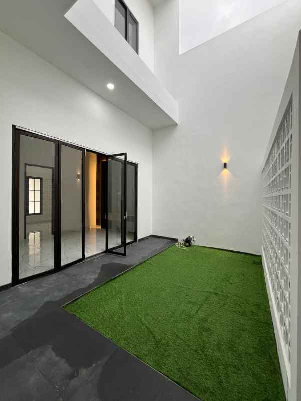 dijual rumah baru modern minimalis sawojajar 1