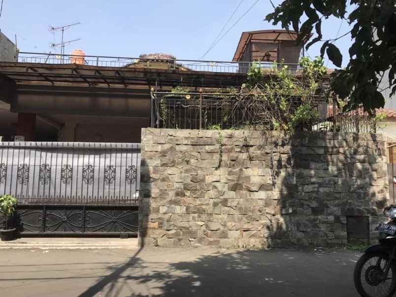 dijual rumah batu ampar