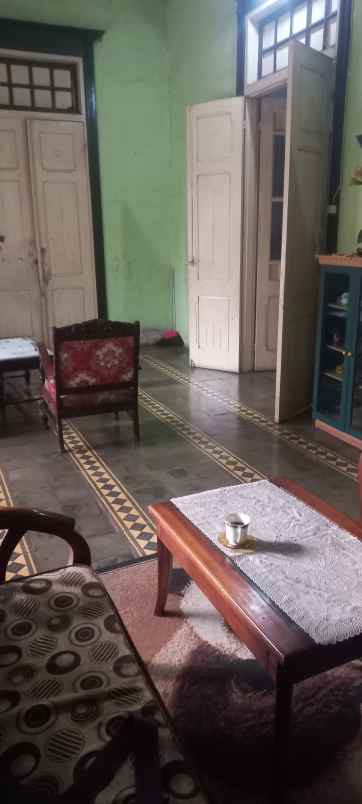 dijual rumah belanda dicimahi