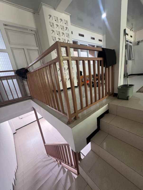 dijual rumah bojong koneng cikutra