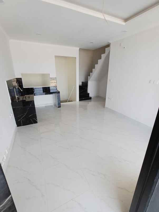 dijual rumah buaran ciater serpong