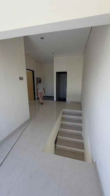 dijual rumah candi gebang