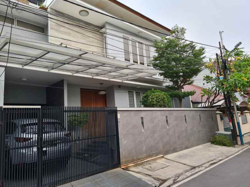 dijual rumah cempaka putih