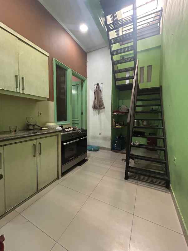 dijual rumah cempaka putih tengah