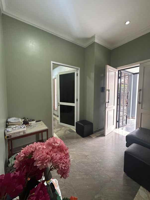 dijual rumah cempaka putih tengah