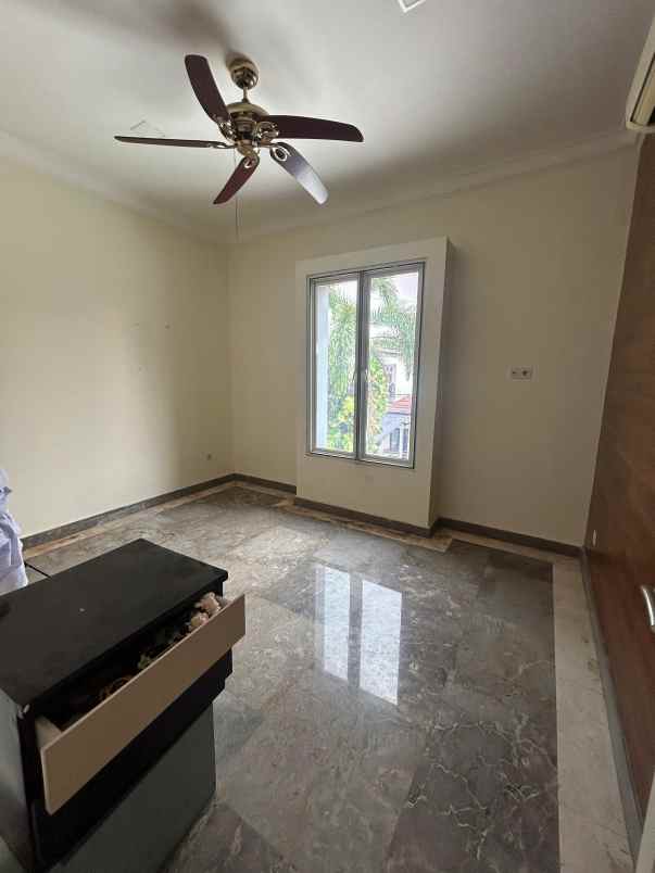 dijual rumah cempaka putih tengah