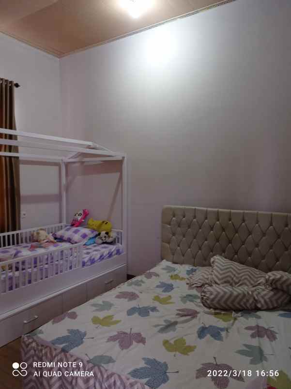 dijual rumah ciateul town house jl