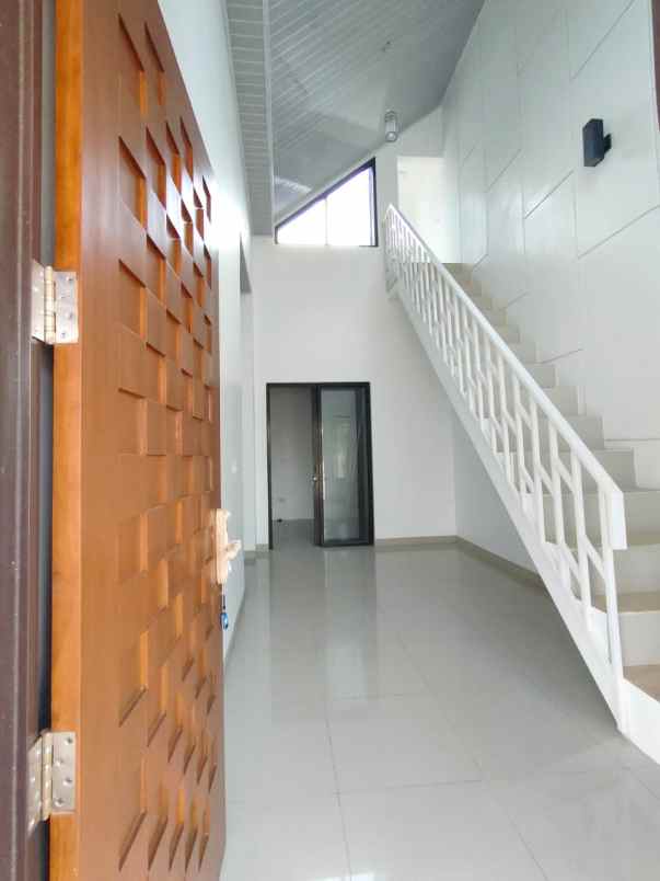 dijual rumah cileduk setu