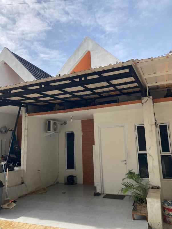 dijual rumah cilodong depok