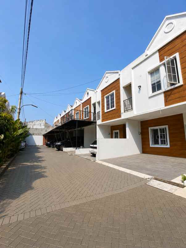 dijual rumah cinangka sawangan depok