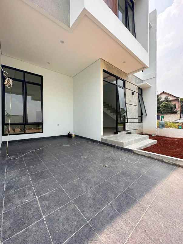 dijual rumah cipayung