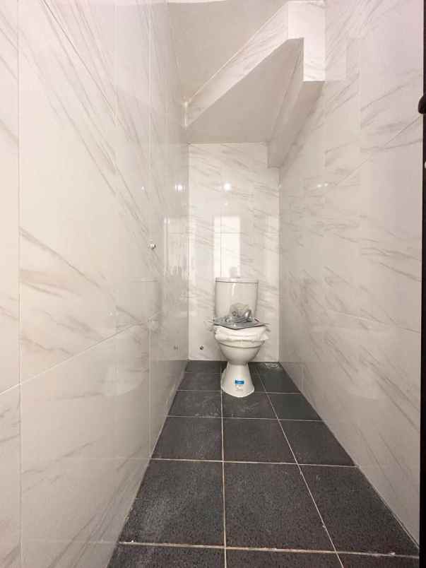 dijual rumah cipayung