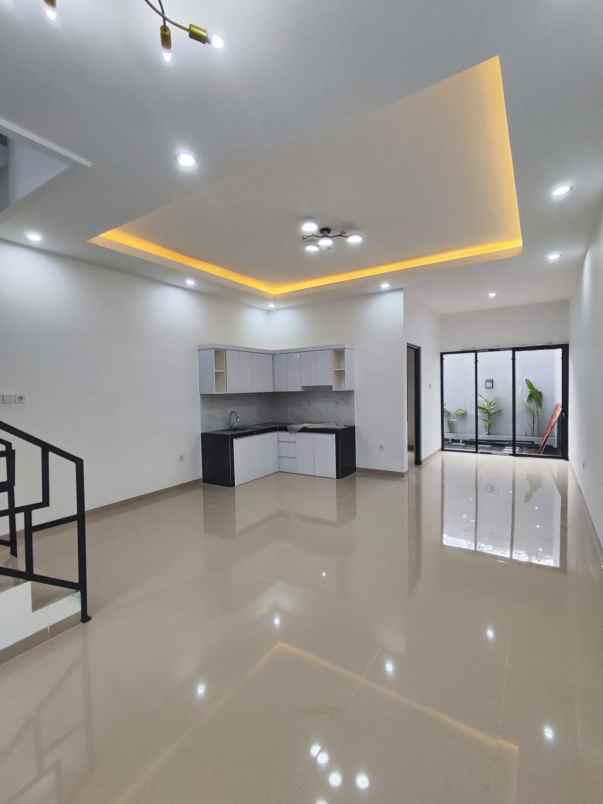 dijual rumah cipayung jakarta timur