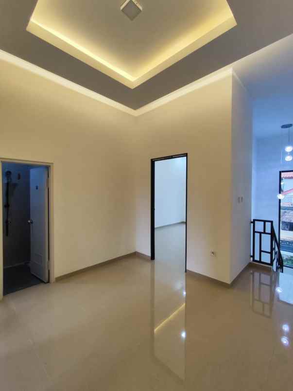 dijual rumah cipayung jakarta timur