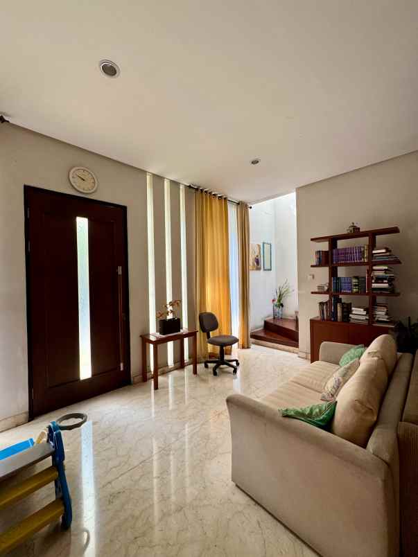 dijual rumah cipete cilandak barat