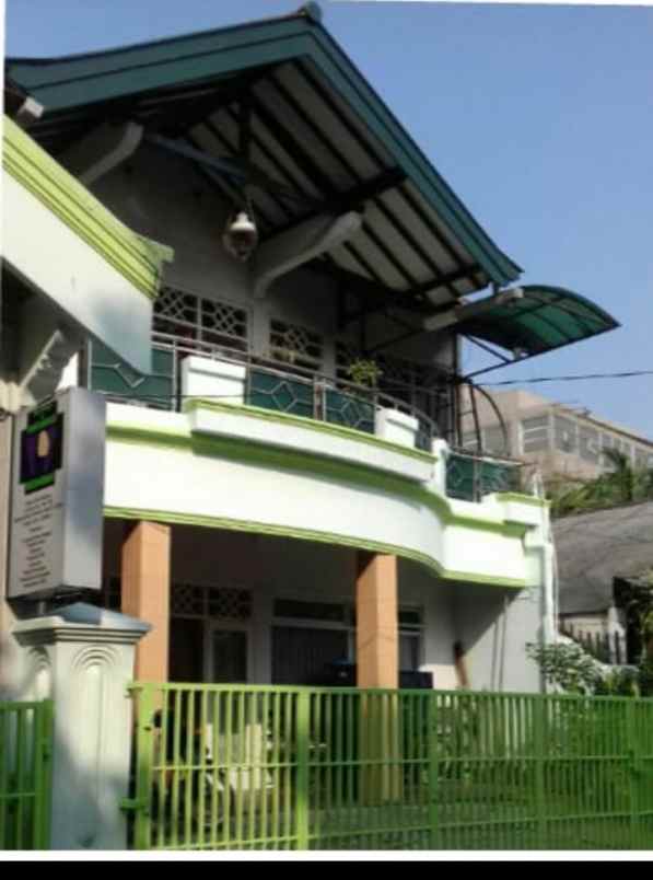dijual rumah cipinang besar selatan