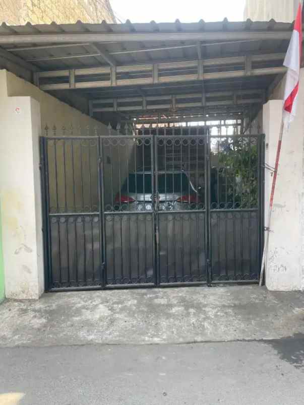 dijual rumah cipulir