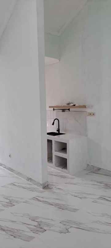 dijual rumah ciputat