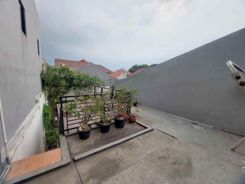 dijual rumah cisalak cimanggis depok