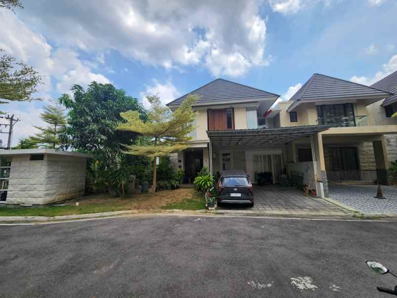 dijual rumah citra grand mutiara
