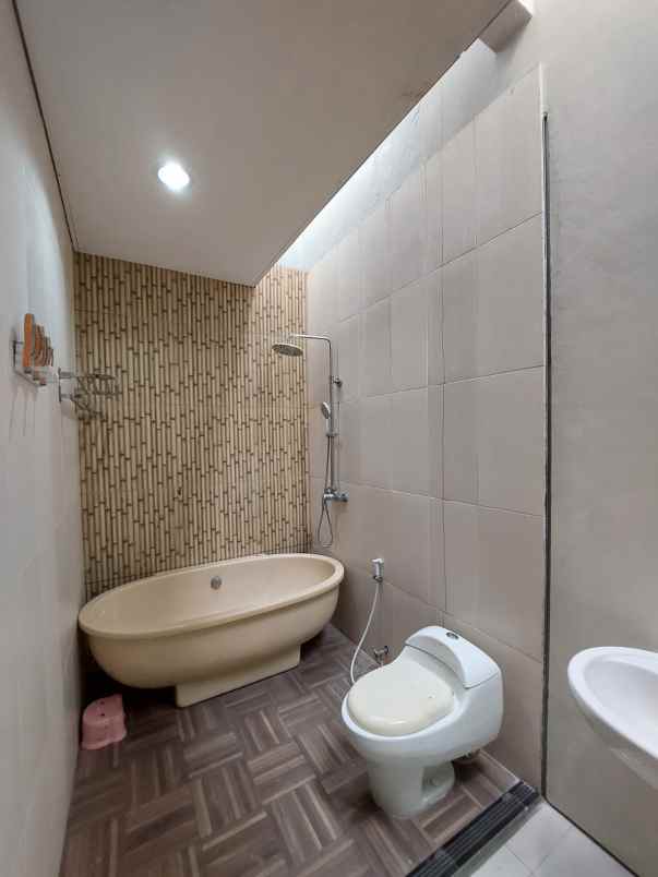 dijual rumah citraland taman puspa raya