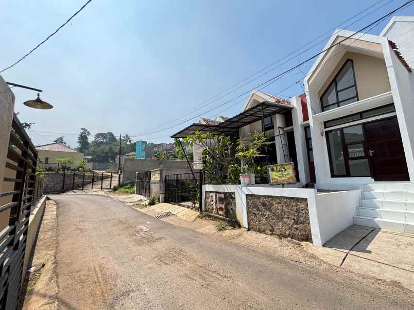 dijual rumah ciwaru cilengkrang bandung
