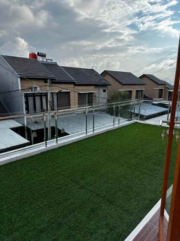 dijual rumah ciwaruga