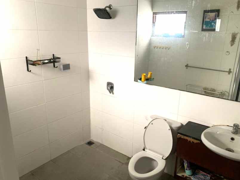 dijual rumah cluster alamanda jgc