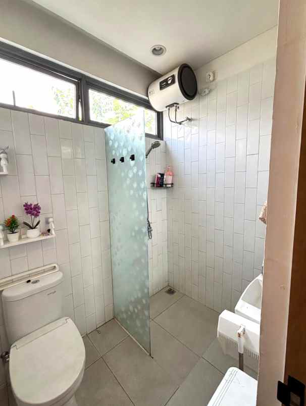 dijual rumah cluster asera nishi