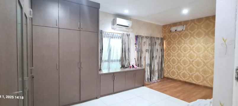 dijual rumah cluster cassia jgc jakarta