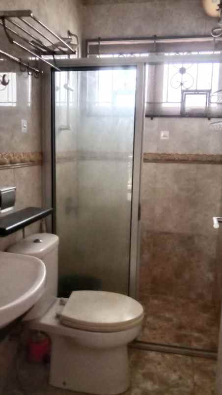 dijual rumah cluster lantana jakarta