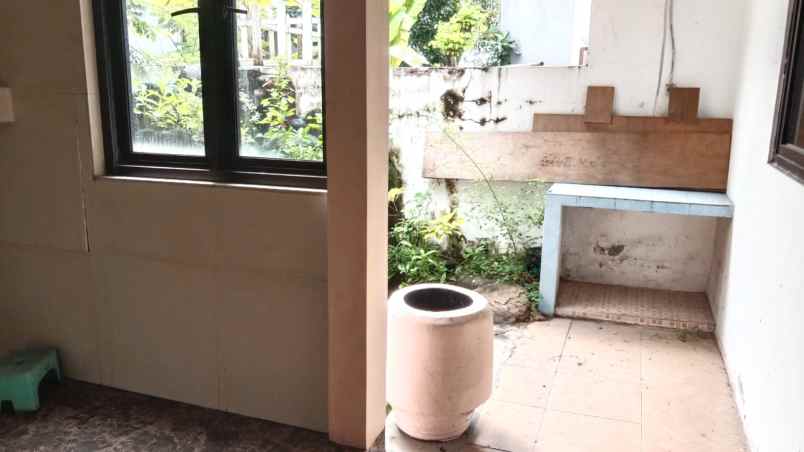 dijual rumah cluster lantana jakarta