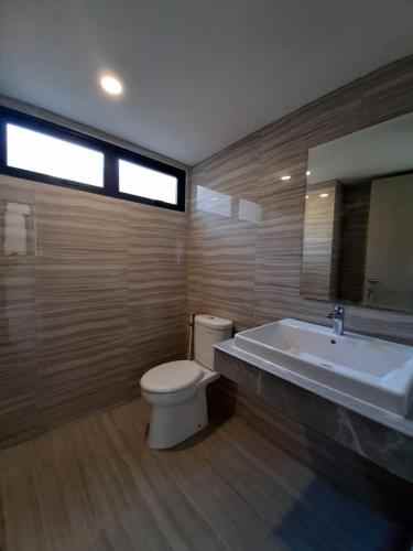 dijual rumah cluster semayang asya jgc