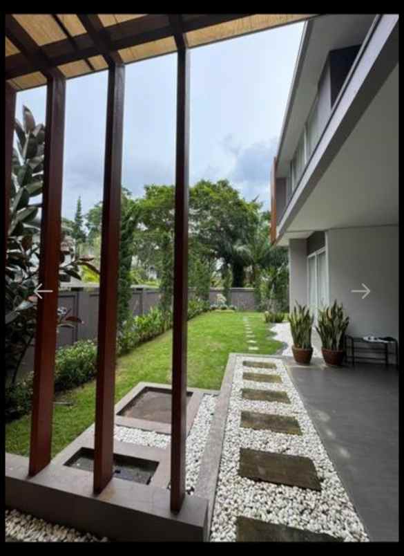 dijual rumah dago